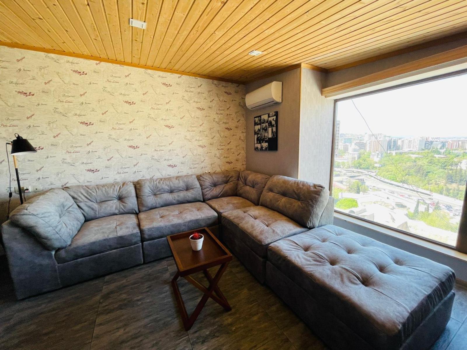 Veranda Tbilisi Bagian luar foto